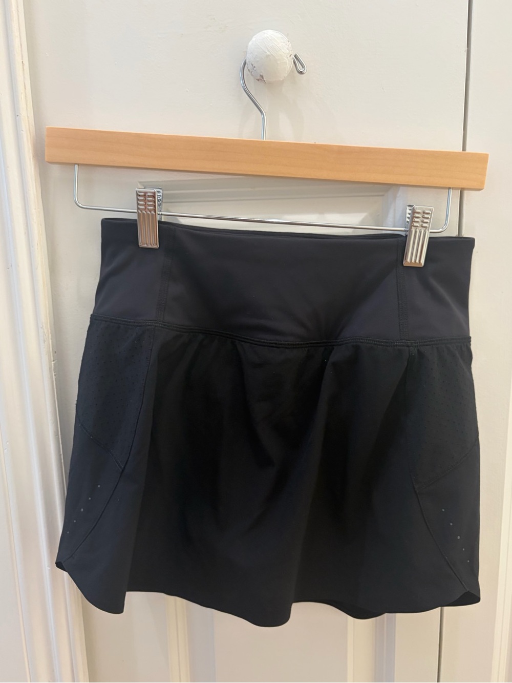 Short Black Women’s Running Skirt